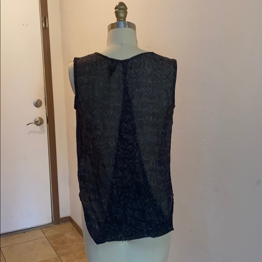 Translucent top! - Picture 3 of 5